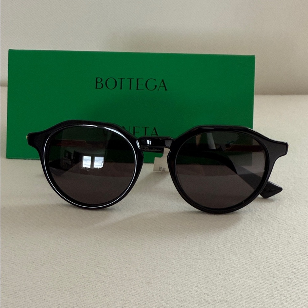 Bottega Veneta Black Sunglasses with Gold Accents BV1260S